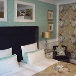Hotel Boutique Sir & Lady Astor - The Charming 3*