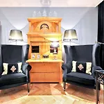 Boutique Sir & Lady Astor - The Charming 3* Dusseldorf