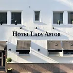 Boutique Sir & Lady Astor - The Charming Hotel Dusseldorf