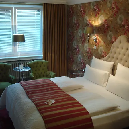 Boutique Sir & Lady Astor - The Charming 3* Düsseldorf