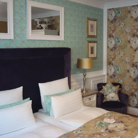 Hotel Boutique Sir & Lady Astor - The Charming 3*