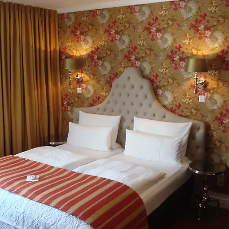 Boutique Sir & Lady Astor - The Charming Düsseldorf
