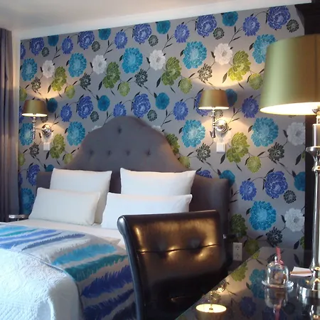 Boutique Sir & Lady Astor - The Charming 3* Düsseldorf