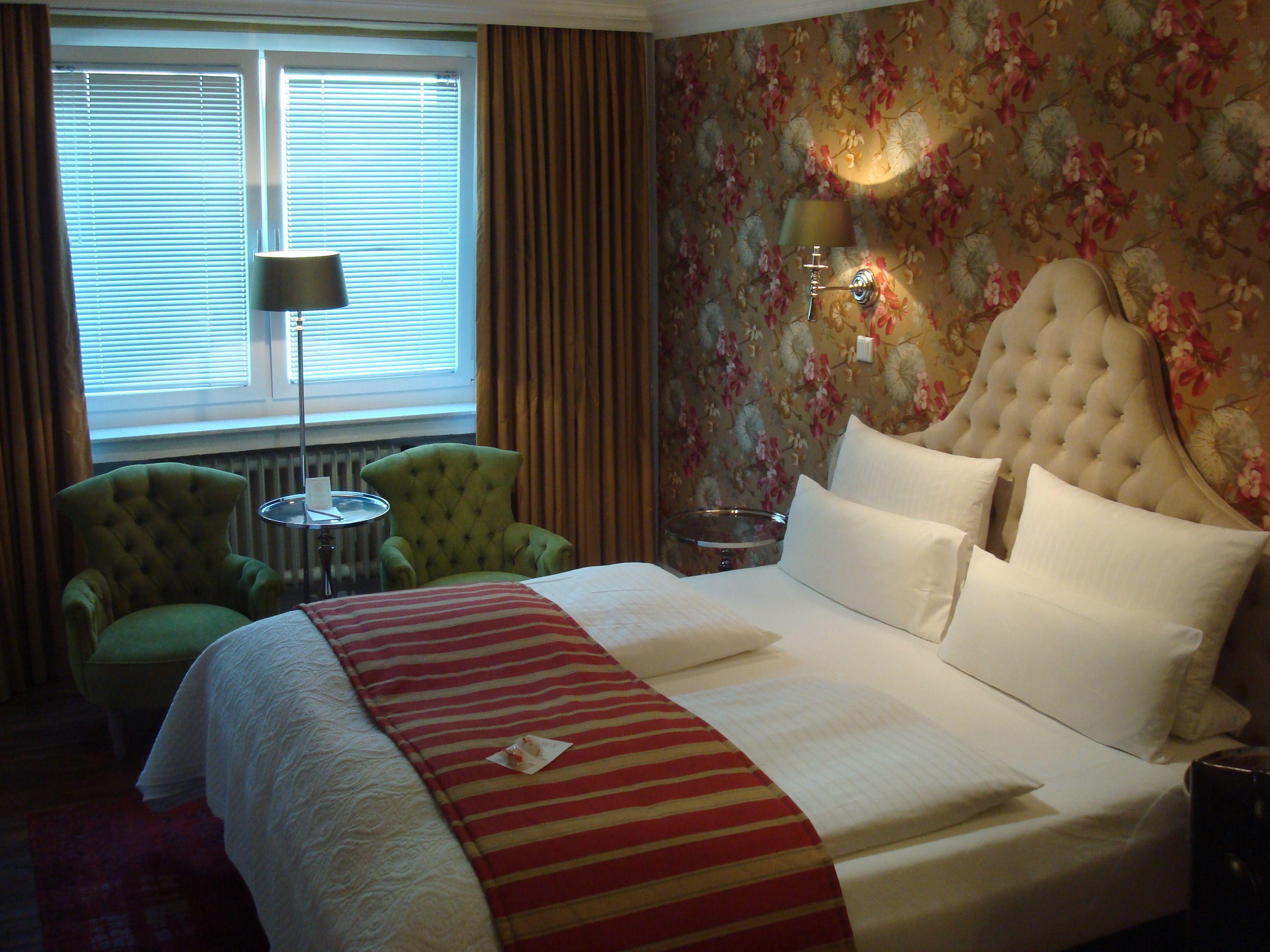 Boutique Sir & Lady Astor - The Charming 3* Düsseldorf