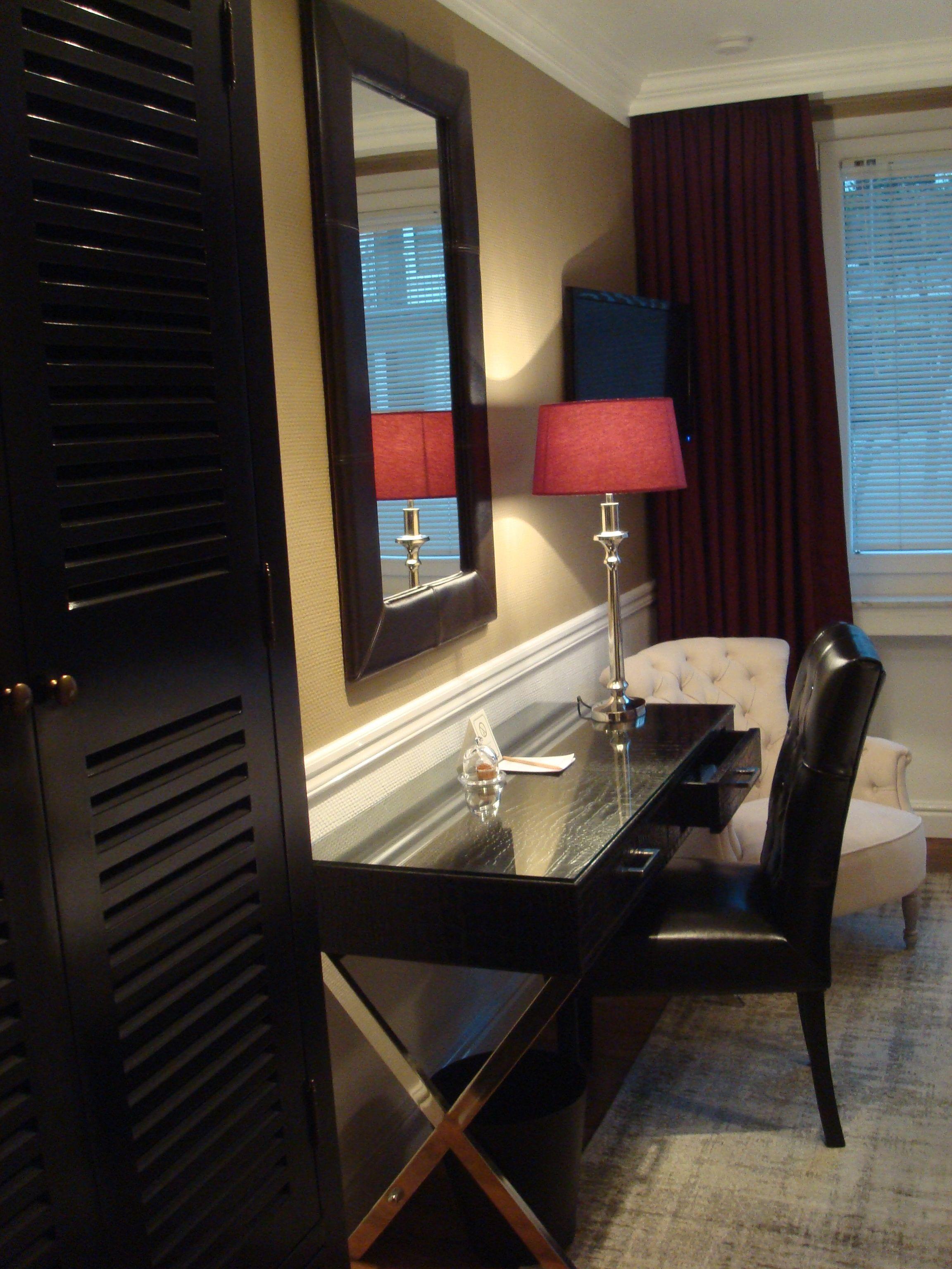 Boutique Sir & Lady Astor - The Charming 3* Düsseldorf