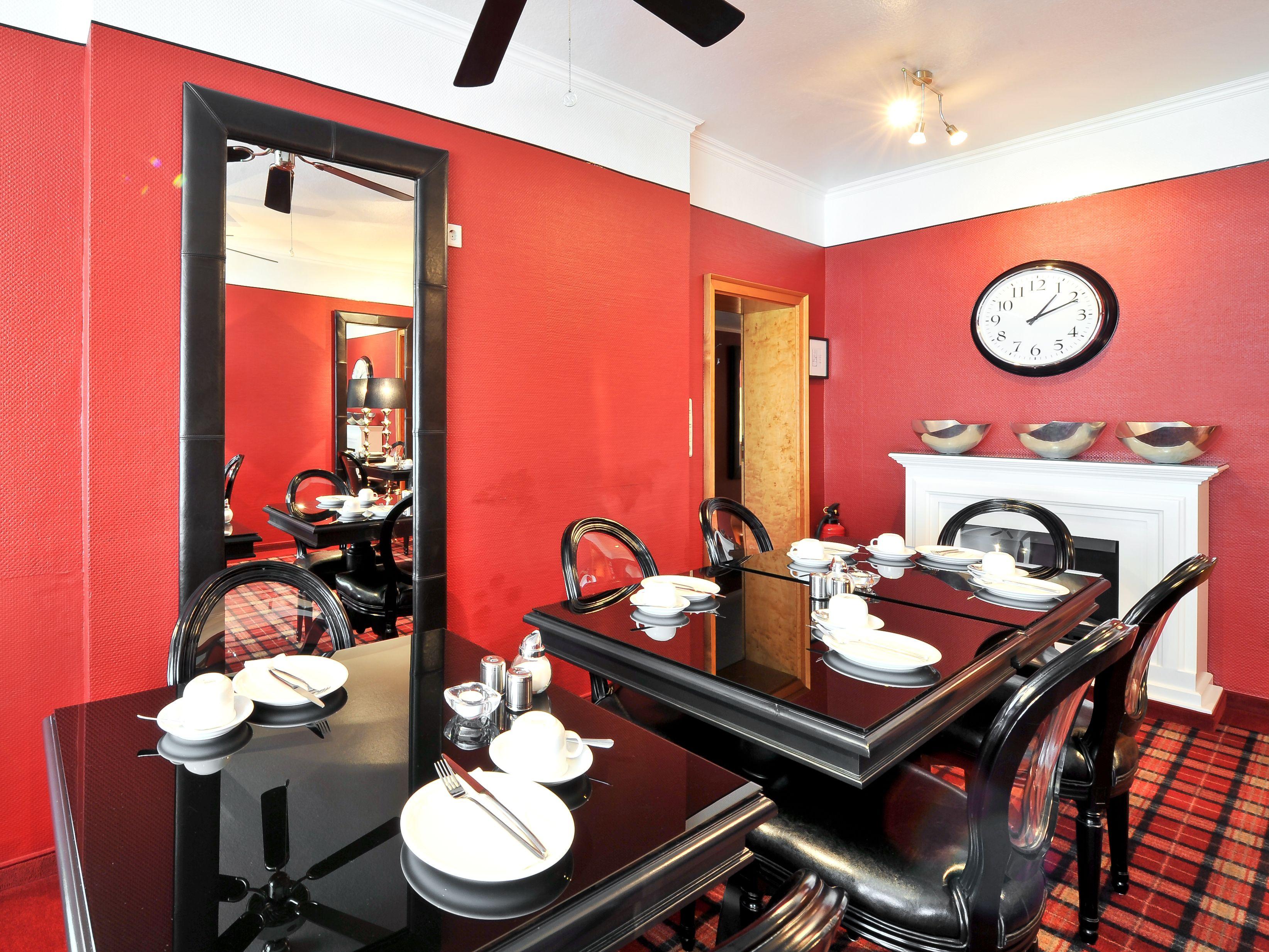 Sir & Lady Astor Hotel Dusseldorf