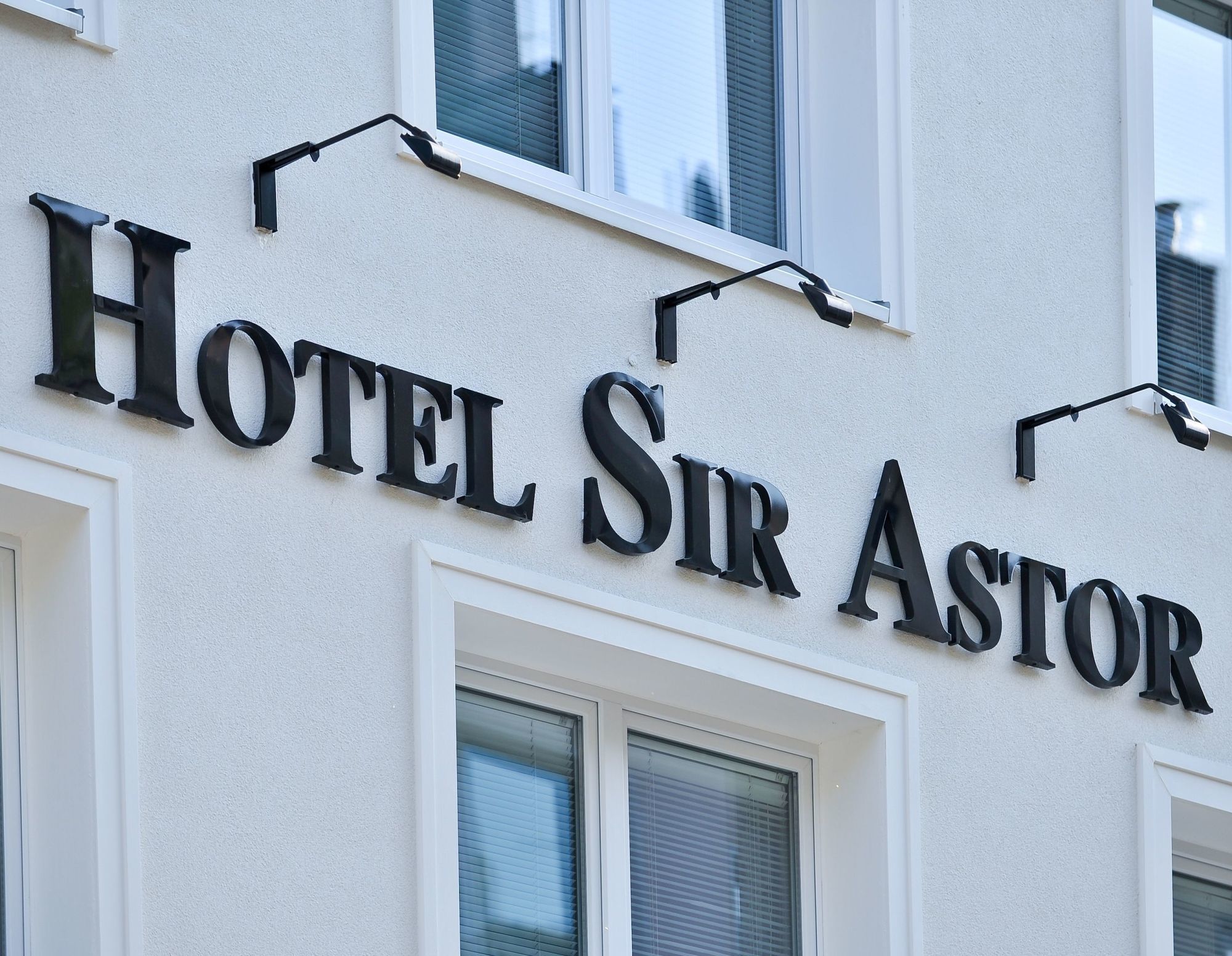Boutique Sir & Lady Astor - The Charming