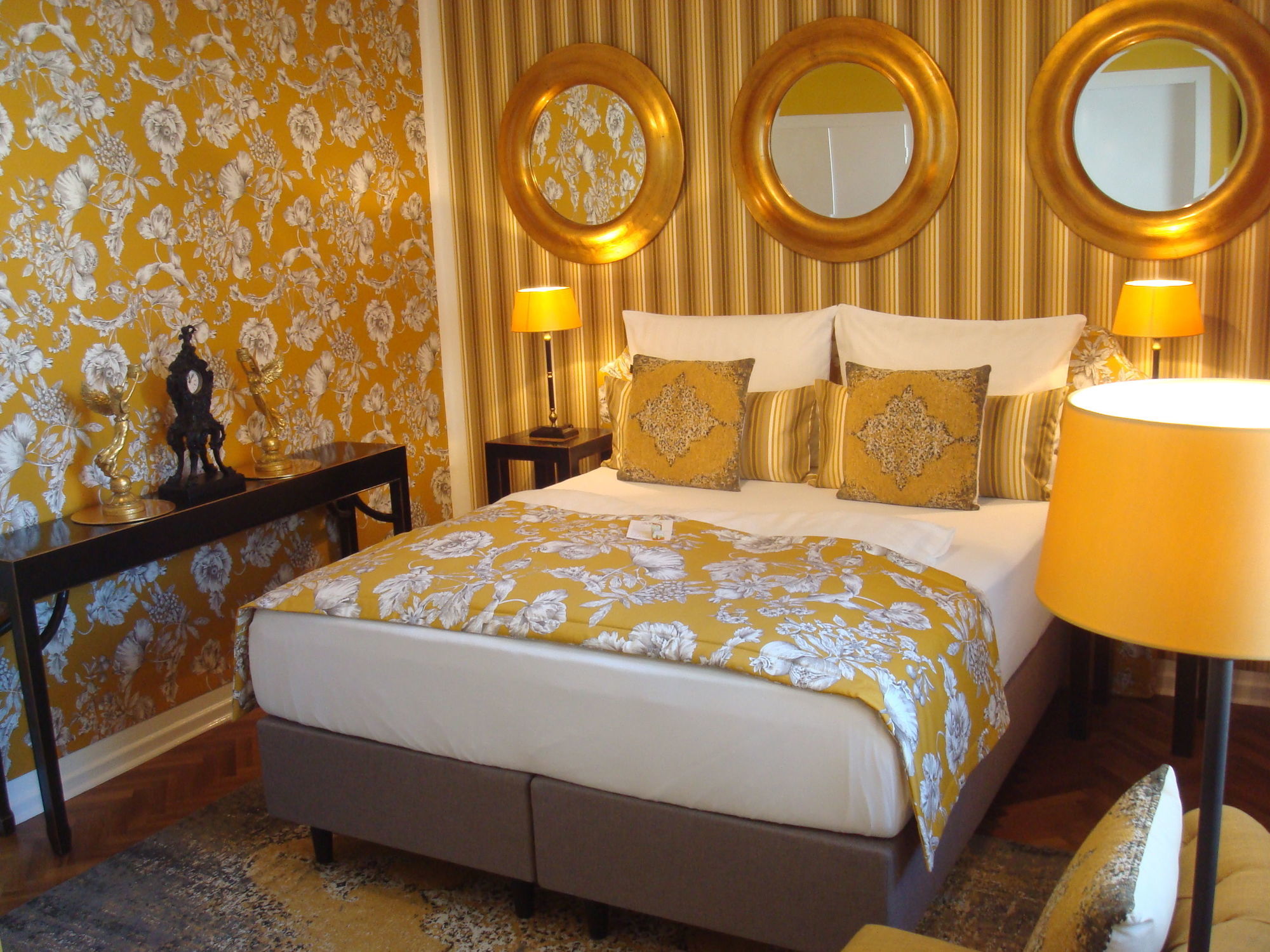 Boutique Sir & Lady Astor - The Charming Hotel Düsseldorf